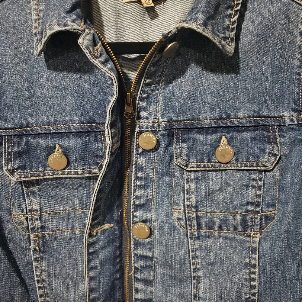Democracy Frayed Denim Jacket Small 100% Cotton - Picture 5 of 9